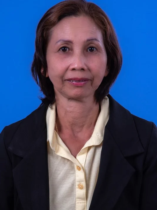 นางวลีพรรณ ชุ่มธง