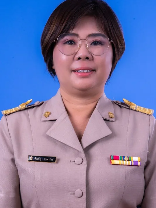 นางวันเพ็ญ จินดารัตน์