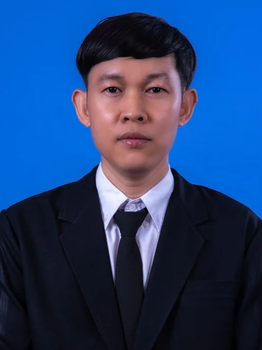 นายเกษม เถาปาอินทร์