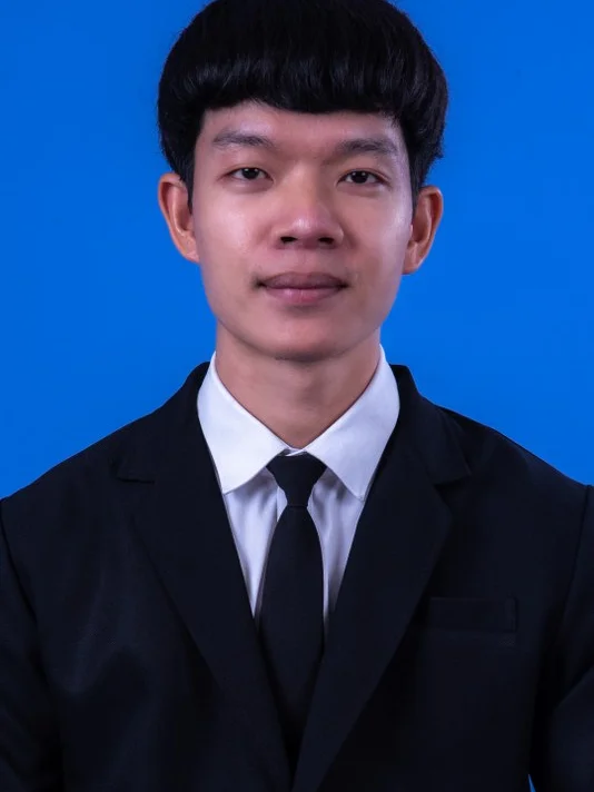 นายพลวัฒน์ ณะซรา