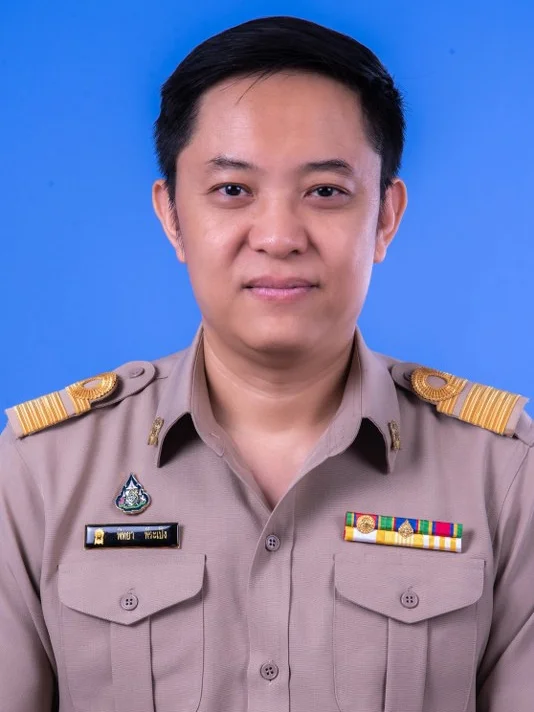 นายพิทยา พีระเป็ง