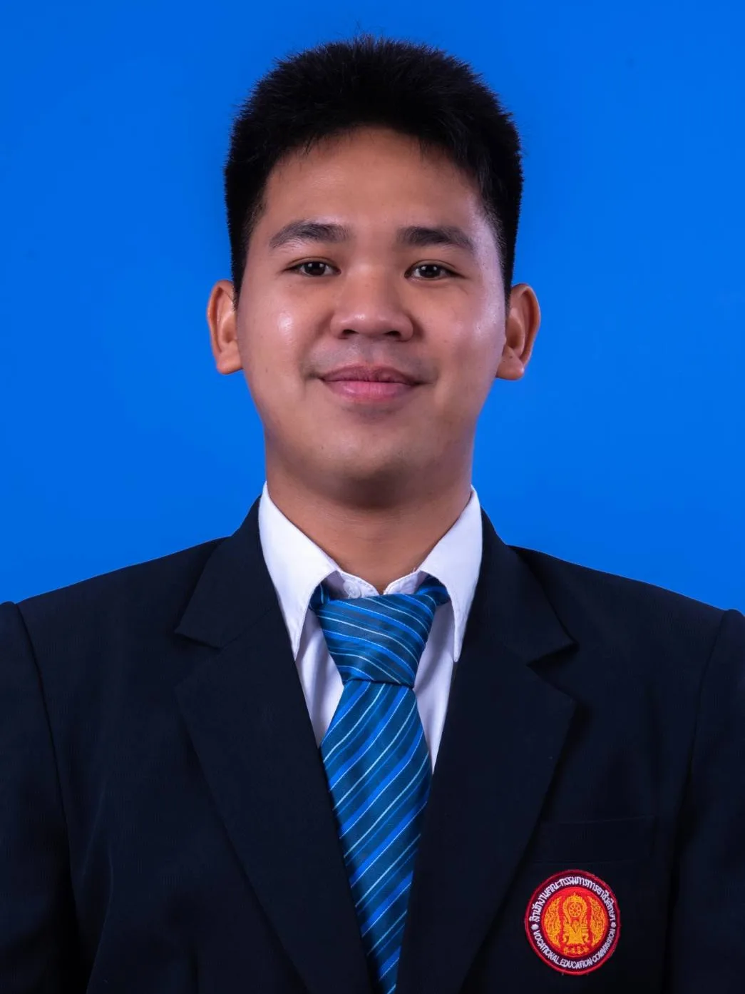 นายพงษ์ปวีณ สินต๊ะ